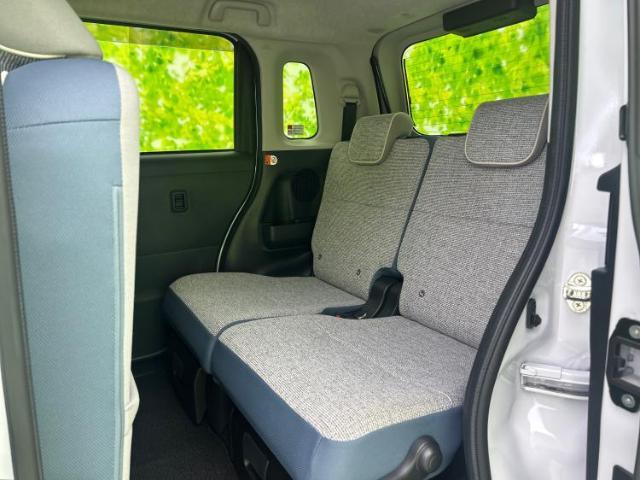 WECARSでは各商談席に大型モニターをご用意しております！見やすい大画面でゆったりと全国の在庫をご覧いただけます！是非ご来店お待ちしております！