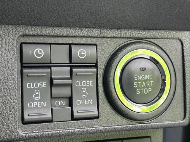 WECARSの展示場では実際に見て、触ってお車をお選びいただけます！知識の豊富な営業スタッフが様々なカーライフをご提案いたします！