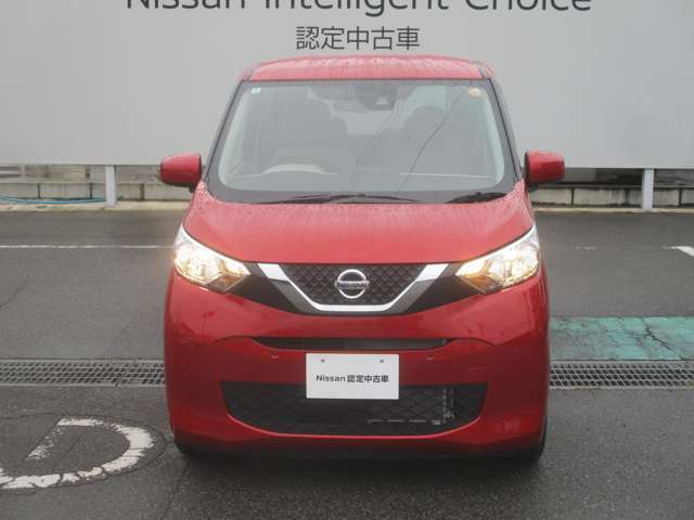 納車前に法定点検・消耗部品交換などの整備を実施します。費用は支払い総額の中にふくまれています。