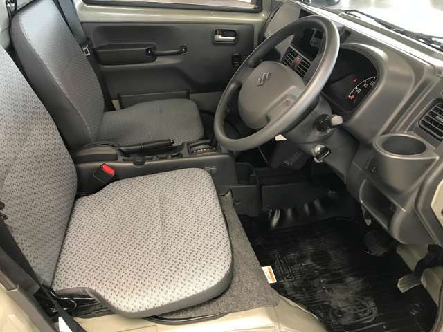 ★売り買いおトクのカーセブン♪程度良好おすすめの一台です☆☆ぜひ現車を見にカーセブンMEGA福井店へお越しください★