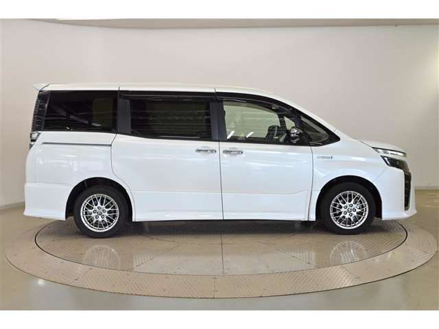 『車両検査証明書』トヨタ認定検査員確認済み。車の状態が数値化されて分かりやすくなっております。