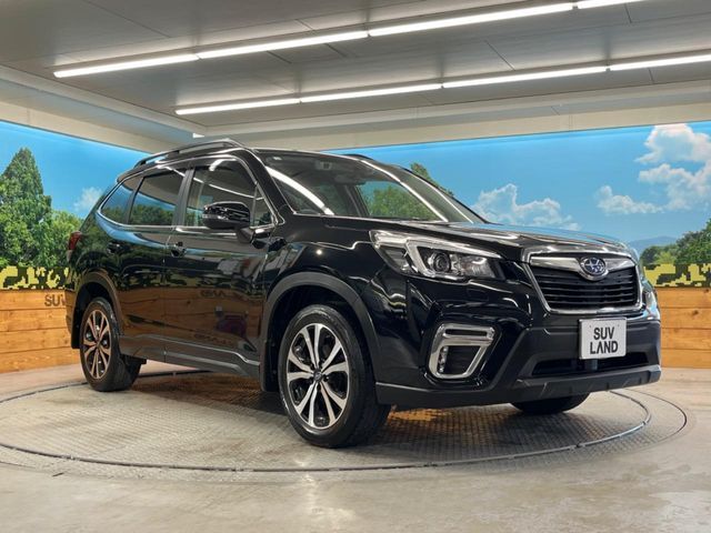 大好評のボディコーティング「弾スプラッシュコート」もご納車までに施工可能。通常のガラスコートと異なる、耐久年数6年の無機質ガラスコーティングが、ボディをキレイな状態に保ってくれます。