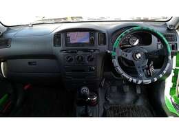 こちらの車両は弊社一押し車両です。こちらの車両のご不明な点は、お気軽にメールやお電話ください。