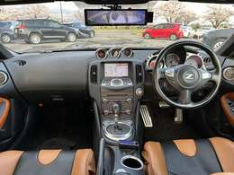 当店では入荷次第隅々まで車への傷、へこみ等をチェックしております。安心してお客様のご希望に合った一台もお探しする事も可能です。