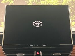 【10.5インチ　ディスプレイオーディオ】大画面のディスプレイはAppleCarPlayやAndroidAutoが利用可能。大きな画面でスマホナビアプリ等が利用いただけます♪