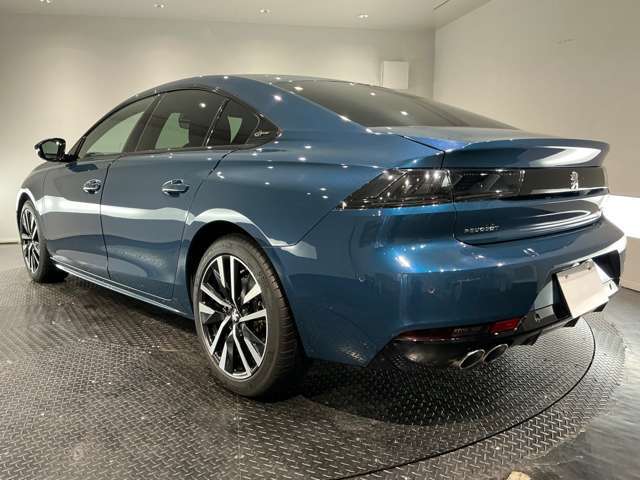 車両につきましては商談等により展示場に無い場合もございます。よりスムーズなご案内、ご対応させて頂けるよう、ご来店の際は事前に在庫確認お願い申し上げます。