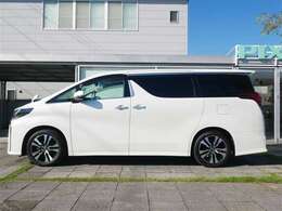 弊社専任のスタッフによるまるまるクリンを実施。