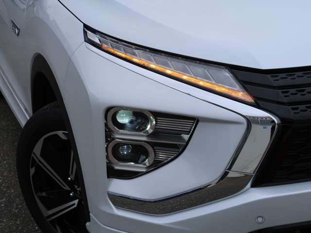 LEDヘッドランプ　LEDフォグランプ　コーナーセンサー　ダイナミックシールド