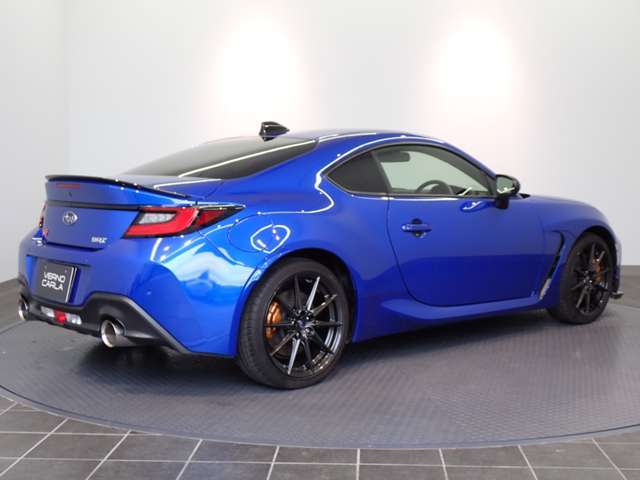 当店はVTホールディングス（東証プライム上場）グループの中古車販売店として、弊社保有のレンタカーアップ車両だけではなく、【車両状態を厳選した】オークション仕入れ車両も販売をしております。