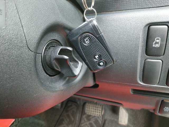 最長2年間・走行距離無制限の保証プラン！カーライフにあわせて豊富なプランをお選び下さい！遠方のお客様にはお近くのディーラー様でご対応可能！車検はもちろん、自動車保険、板金塗装、なんでもお任せ下さい！