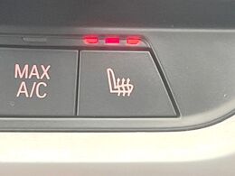 ●フロントシートヒーティング：運転席・助手席共に三段階で調節が可能なシートヒーターを装備しております。季節を問わず快適にご使用いただけます。