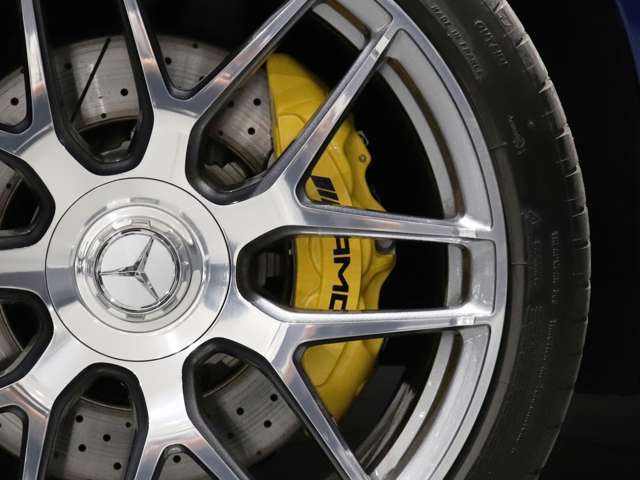 AMG21インチAW AMGイエローブレーキキャリパー付きです！