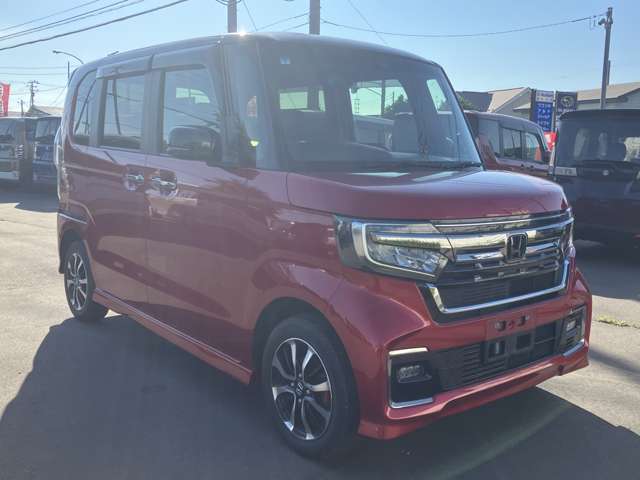 スズキ・ダイハツのサブディーラーとして全国販売優秀の実績！オールメーカーの軽未使用車・中古車はもちろんのこと、コンパクトカー・エコカーなどの普通車も豊富に在庫を取り揃えています！