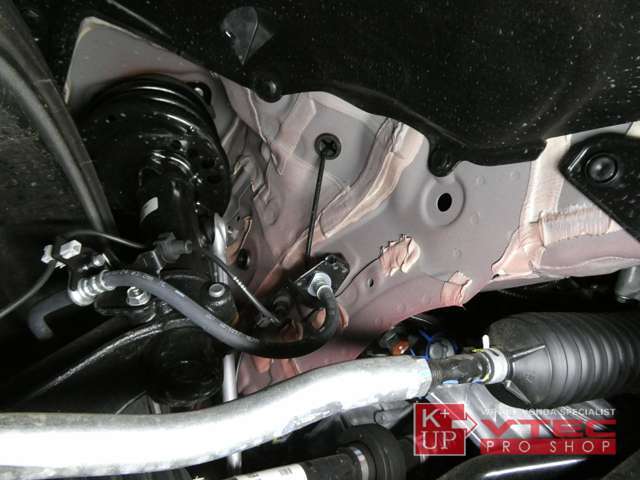 RS専用セッティングの足まわり。軽快で人馬一体のような心地よい旋回フィールをお楽しみいただけます。