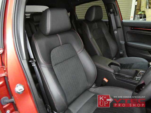 前席はシートヒーター＆パワーシートが標準装備。ニオイの心配もない禁煙車です。ペットの臭いなどもございません。遠方の方もご安心下さい。