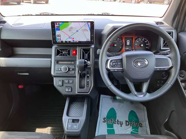 【ポケットカーズが選ばれるワケ】☆☆　鈑金塗装　☆☆　もしもの時のお車のボディの修理。へこみやキズをキレイにして快適なカーライフを実現します！