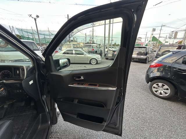 お車のことなら何でも、小さなことでもご不明な点や気になる点などございましたら、0120-22-2713までお気軽にお問い合わせください！！フリーダイヤルは0078-6002-437968