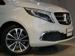 後席フリップダウンモニター＆純正18インチアルミホイール付！！　税金面においても経済的で初めての方にもおすすめです