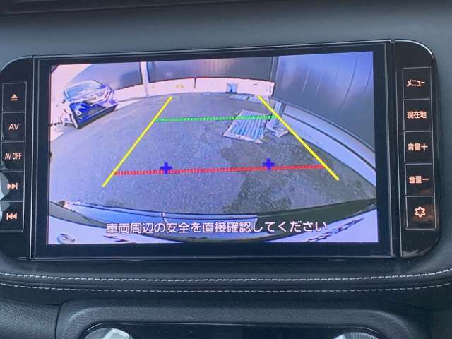 バックする時に障害物などを確認できるバックモニター完備してます。