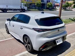 ライオンの「爪痕」をイメージしたテールランプ！