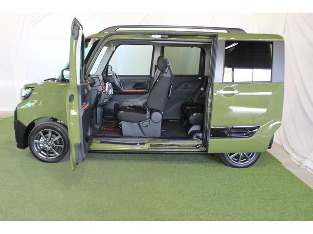 助手席側ピラーレスになっているので乗り降りしやすいですよ。