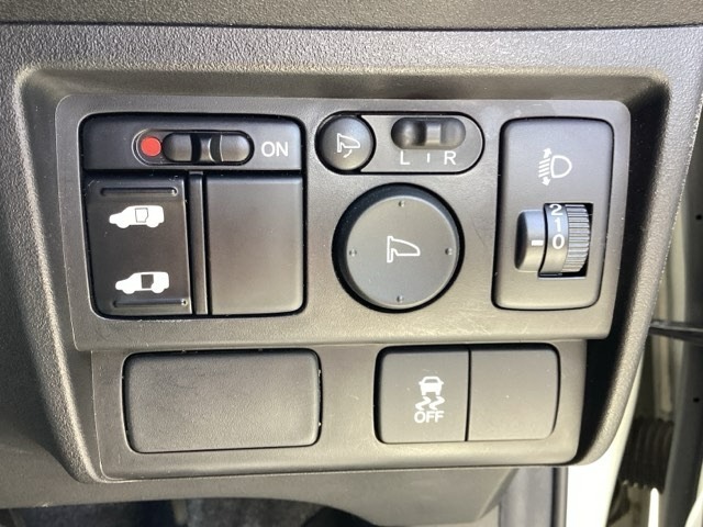 この度は、当店のお車をご覧いただきまして誠にありがとうございます。お気軽にお問い合わせください。