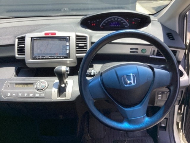 この度は、当店のお車をご覧いただきまして誠にありがとうございます。お気軽にお問い合わせください。