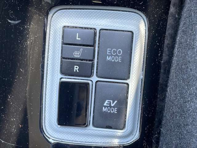【運転席操作部】快適なドライブを楽しむための機能が装備されています！運転席から触れるので、使いやすいです！除菌プランいれていただくと、さらに清潔で安心していただけます！