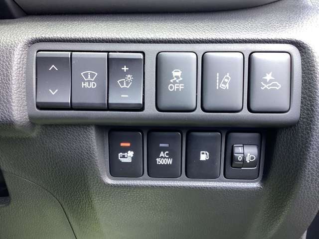 取り扱う全ての国産車には、基本保証（ダイヤモンド保証）付き。さらに保証期間を延長したい方には延長保証（ダイヤモンド保証プラス）もご用意しております。