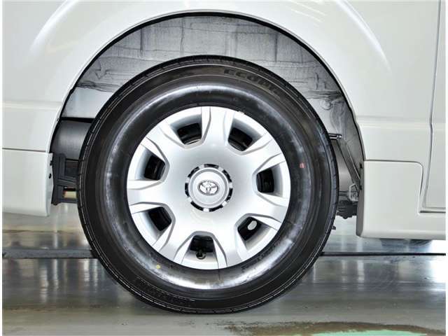 タイヤは車にとって重要な部分です☆新品タイヤのご購入も検討されたら」いかがでしょうか。是非ご相談させてください。