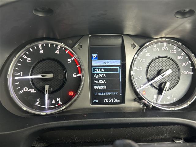 【スピードメーター】メーターがシンプルで見やすく運転しやすいですね！