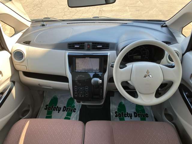 私たちニューフレンドリーは、車検・点検整備から一般修理・板金塗装、新車・中古車・パーツ販売まで、お客様が安全で快適なカーライフを過ごせるよう様々なトラブルに対して迅速にご対応し、全力でサポートします！