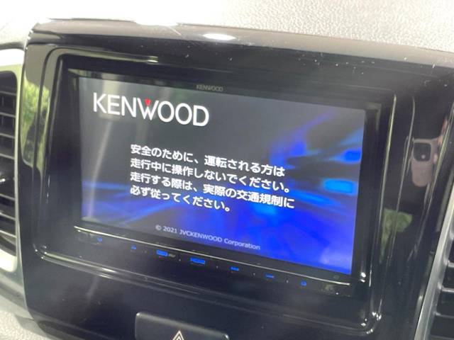 【ナビゲーション】目的地までしっかり案内してくれる使いやすいナビ。Bluetooth接続すればお持ちのスマホやMP3プレイヤーの音楽を再生可能！毎日の運転がさらに楽しくなります！！