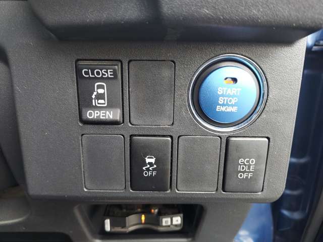 パワースライドドアなのでスイッチ一つでドアの開閉が可能です！