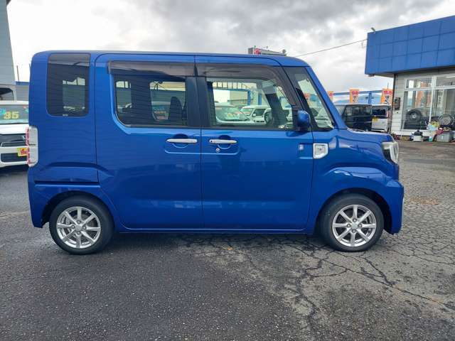 ドアバイザー装備で雨の日でも換気が出来ます★