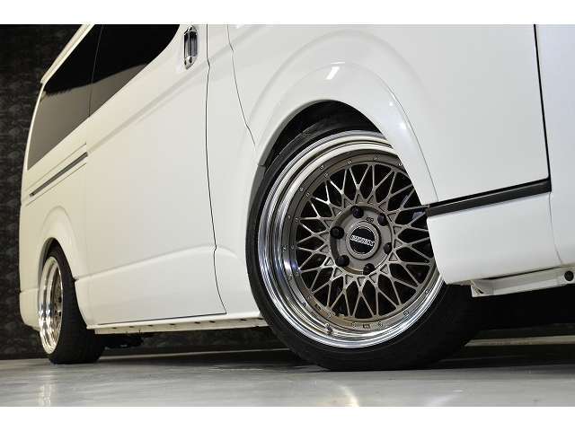 ■オーバーフェンダー　ENCM-18★即納台数多数取り揃え！気に入っていただけるお車ご提案します☆ご来店お待ちしております。シーアールエス大阪06-6852-9000
