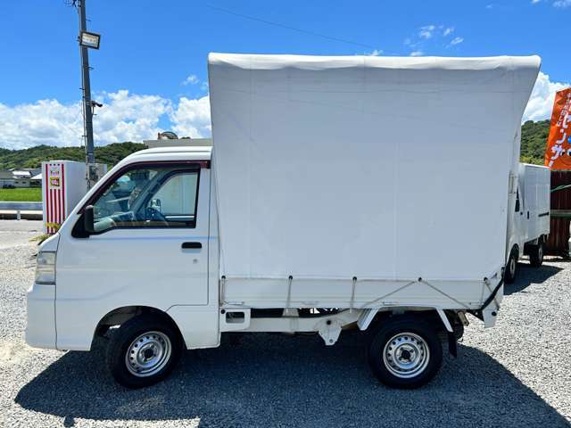 ワンオーナー車です！！過去の記録簿5枚ございます！！