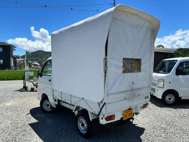 当社は和歌山管轄での登録費用・店頭納車コミの総額表示です！！　　　他府県登録・陸送ももちろん可能です！！　登録費用や陸送費用などご不明な点やご心配な事はどんな事でもお気軽にお問合せ下さいませ☆