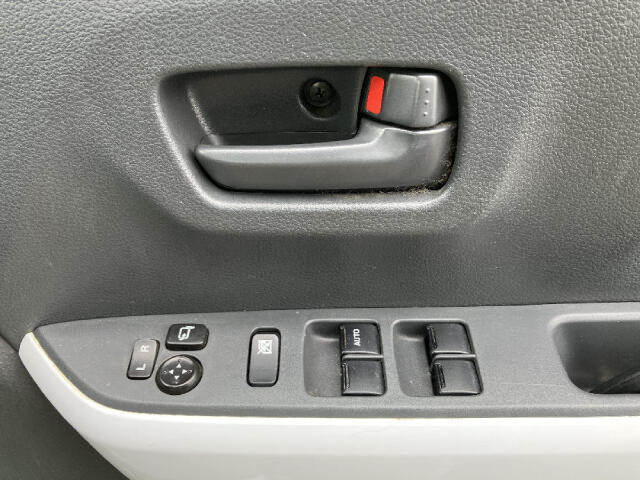 「当社のこだわり」全車保証付き（ゴールド・プラチナプラン）当社の工場は国の認定をもらった指定工場です。メンテナンスは安心の整備をお約束致します。当社の最長保証は2年間（プラチナプラン）です！