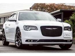 1、この度は当店の在庫をご覧いただき誠にありがとうございます。自社塗装工場完備！輸入車の修理も専用テスター完備しておりますので、ご安心してお車の購入ができます。