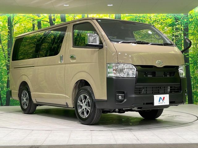 大好評のボディコーティング「弾スプラッシュコート」もご納車までに施工可能。通常のガラスコートと異なる、耐久年数6年の無機質ガラスコーティングが、ボディをキレイな状態に保ってくれます。