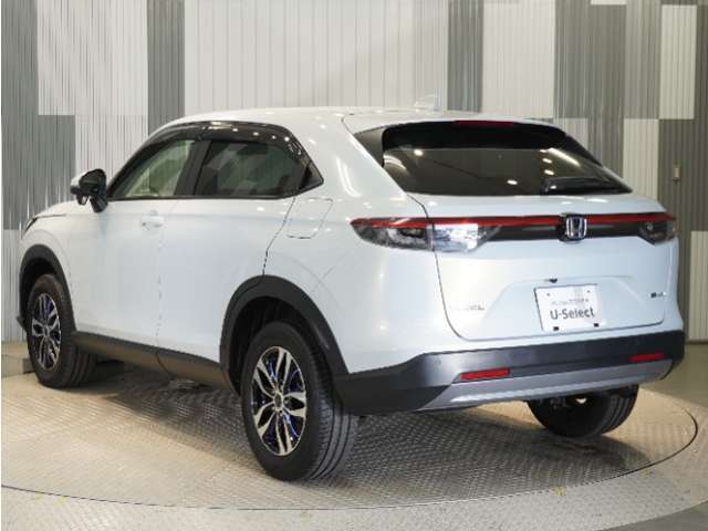 色々なお店で販売しているHonda車ですが、アフターサービスも全てお任せ頂けるのは「HondaCars正規販売店」だけ！ご納車後もお住まいの地域の販売店にて　アフターサービスをお任せいただけます。