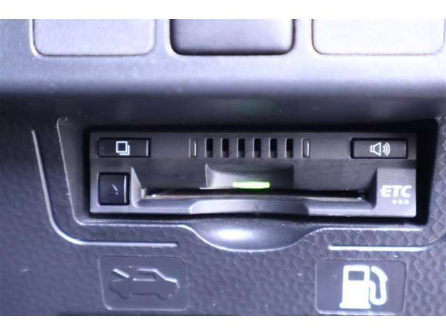 ETCなら高速道路をスイスイと通過！！料金所をノンストップで通過することができます！
