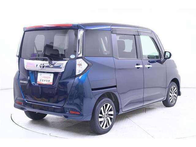 コンパクトカーにもかかわらず、意外とゆったりお乗りいただけます