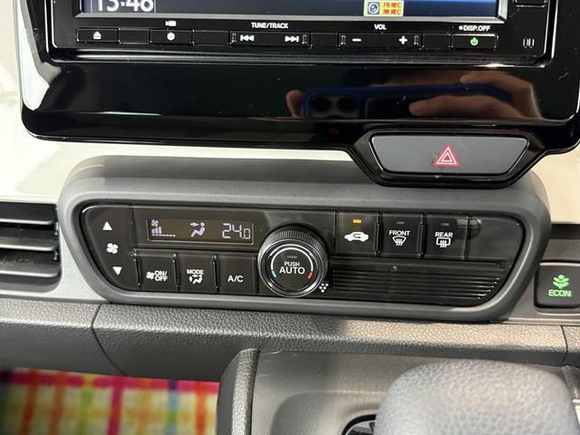 オートエアコンです。