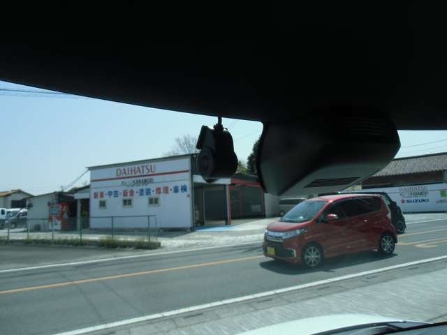 前後ドライブレコーダー