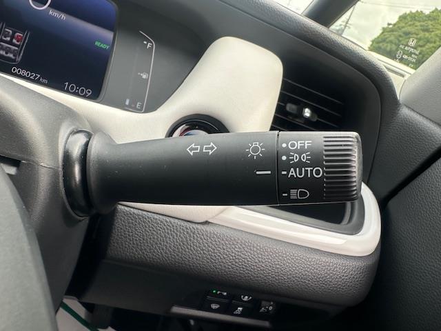 ◆オートライト【オートライトなのでライトのつけ忘れを気にすることなく運転が出来ます。】