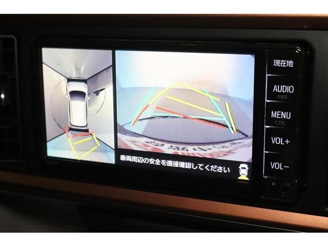 『全周囲モニター』　車両周辺の映像も表示するので、より安心です！