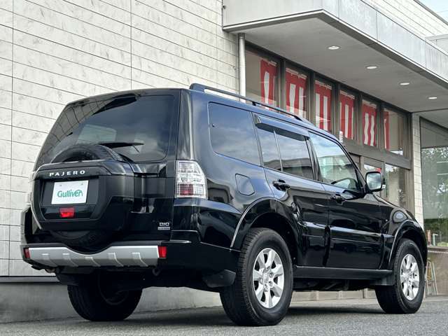 700台限定車　ディーゼルターボ　4WD　7人　ナビ　バックカメラ　電動サンルーフ　ルーフレール　ベージュレザー　シートヒーター　パワーシート　衝突軽減　デフロック　クルコン　FRドラレコ　ETC