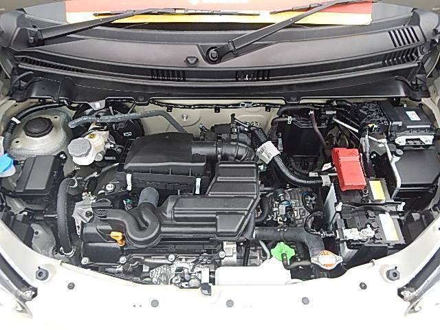 エンジンルーム内